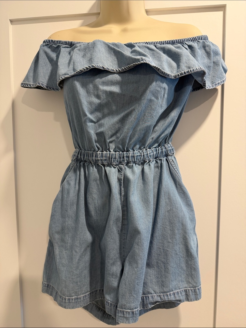 Off-Shoulder Express Romper